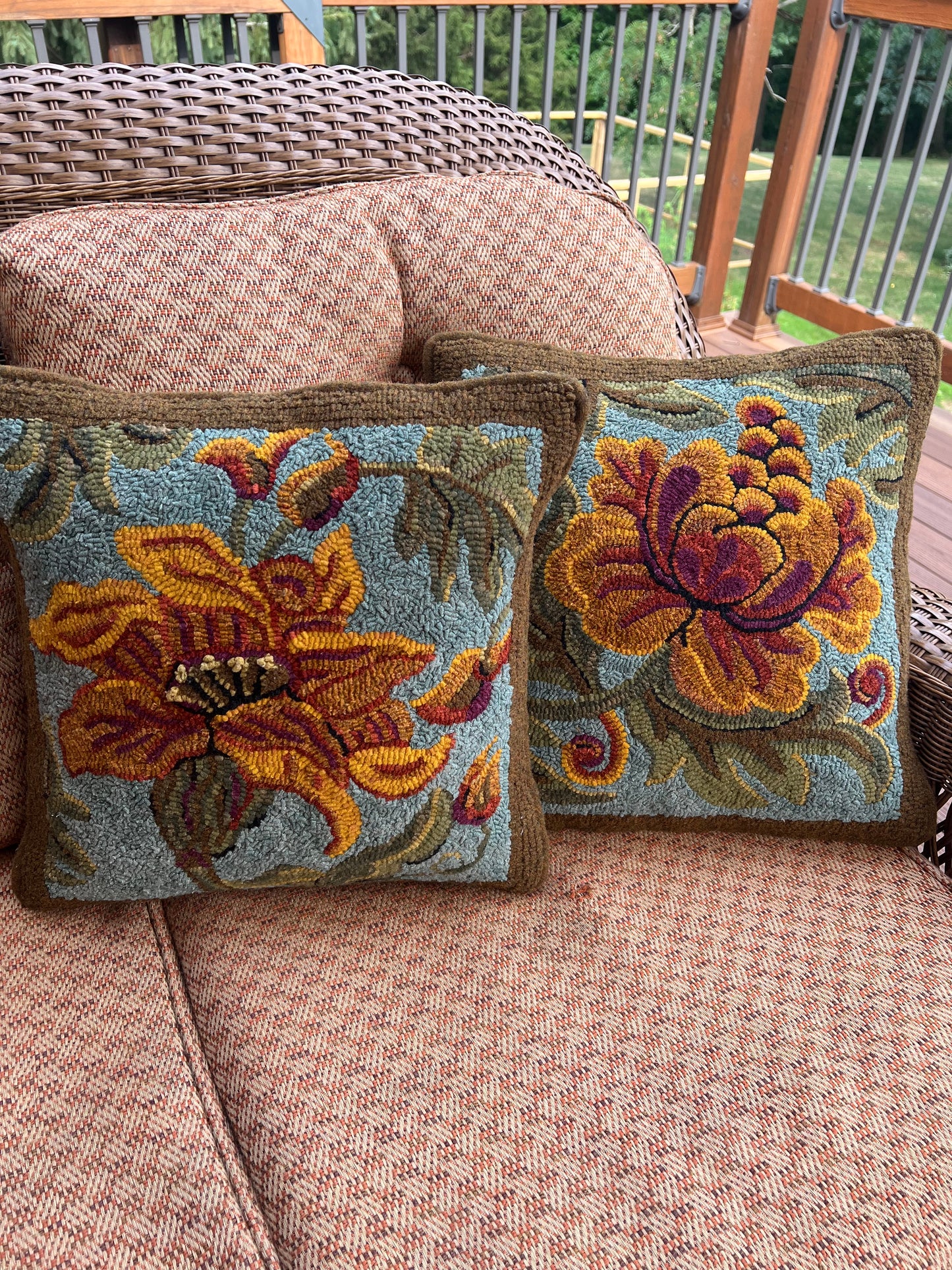 Hydrangea-Linen Rug Hooking Pattern /Set Option