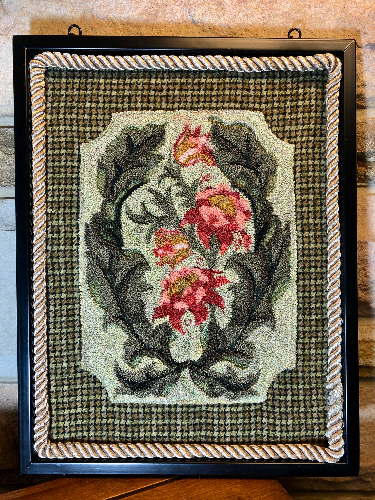 On The Vine- Punch Needle Pattern By Orphaned Wool. Patterns are available as a paper pattern or a pattern on weavers cloth fabric. Both Types of patterns included the Valdani and DMC Floss color codes. This is a wonderful floral design punch needle pattern.