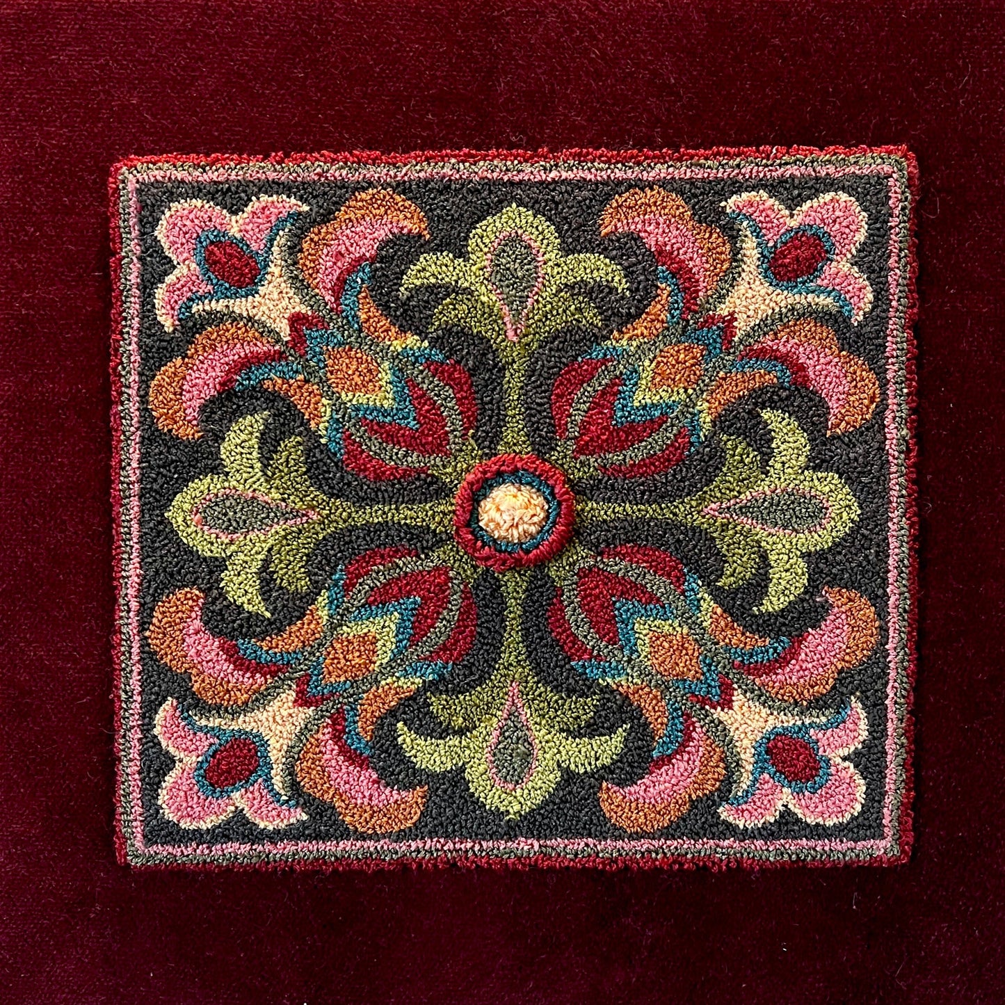  Tuscan Bloom Needle Punch Pattern by Orphaned Wool, Copyright © 2023 Kelly Kanyok. This flower design pattern was inspired by the vibrant color in Tuscany.