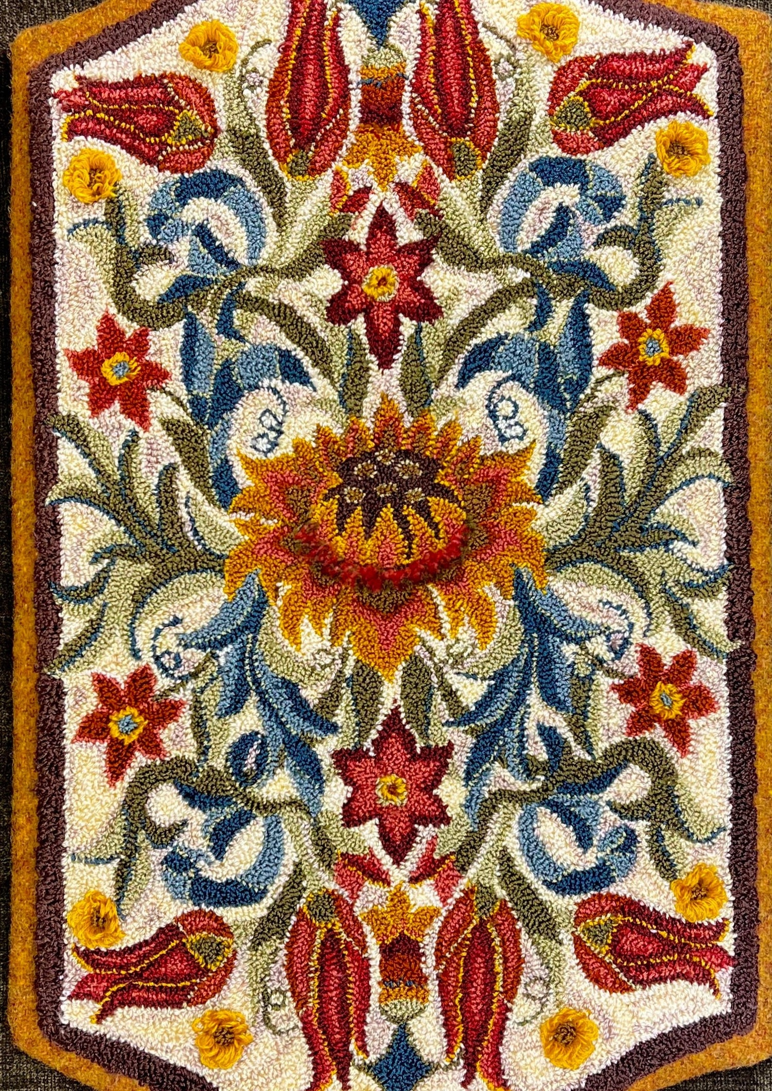 Delight- Punch Needle Pattern W/Thread Kit design by Orphaned Wool. Thread kit is available with a Paper or Cloth pattern. Copyright 2022 Kelly Kanyok