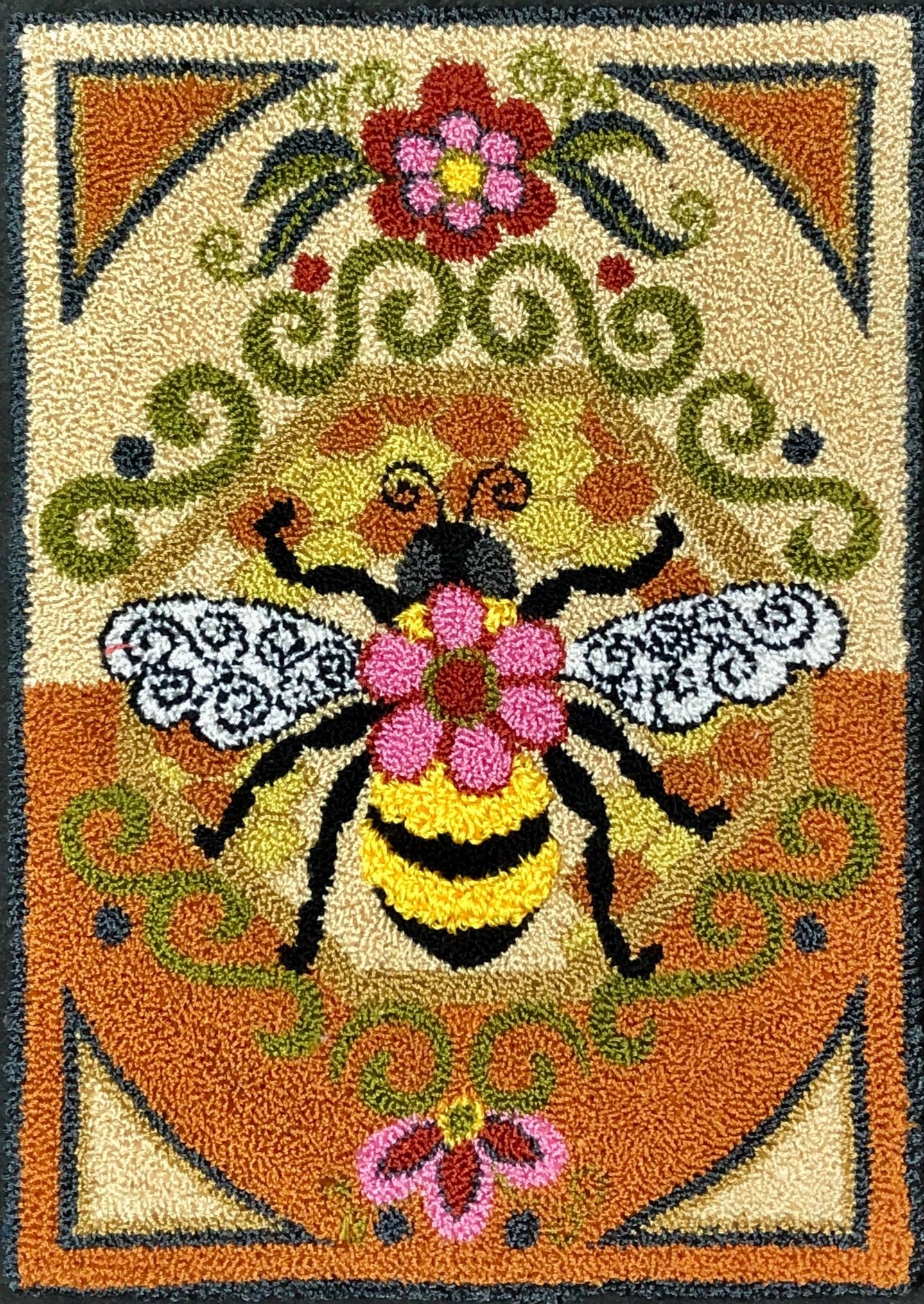  Bumblebee Paper Rug Hooking Pattern by Orphaned Wool
