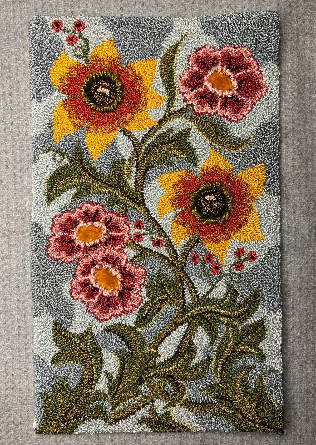 Paper Rug Patterns Autumn Sky Rug Hooking Pattern – Floral Vine Paper Pattern | Orphaned ...