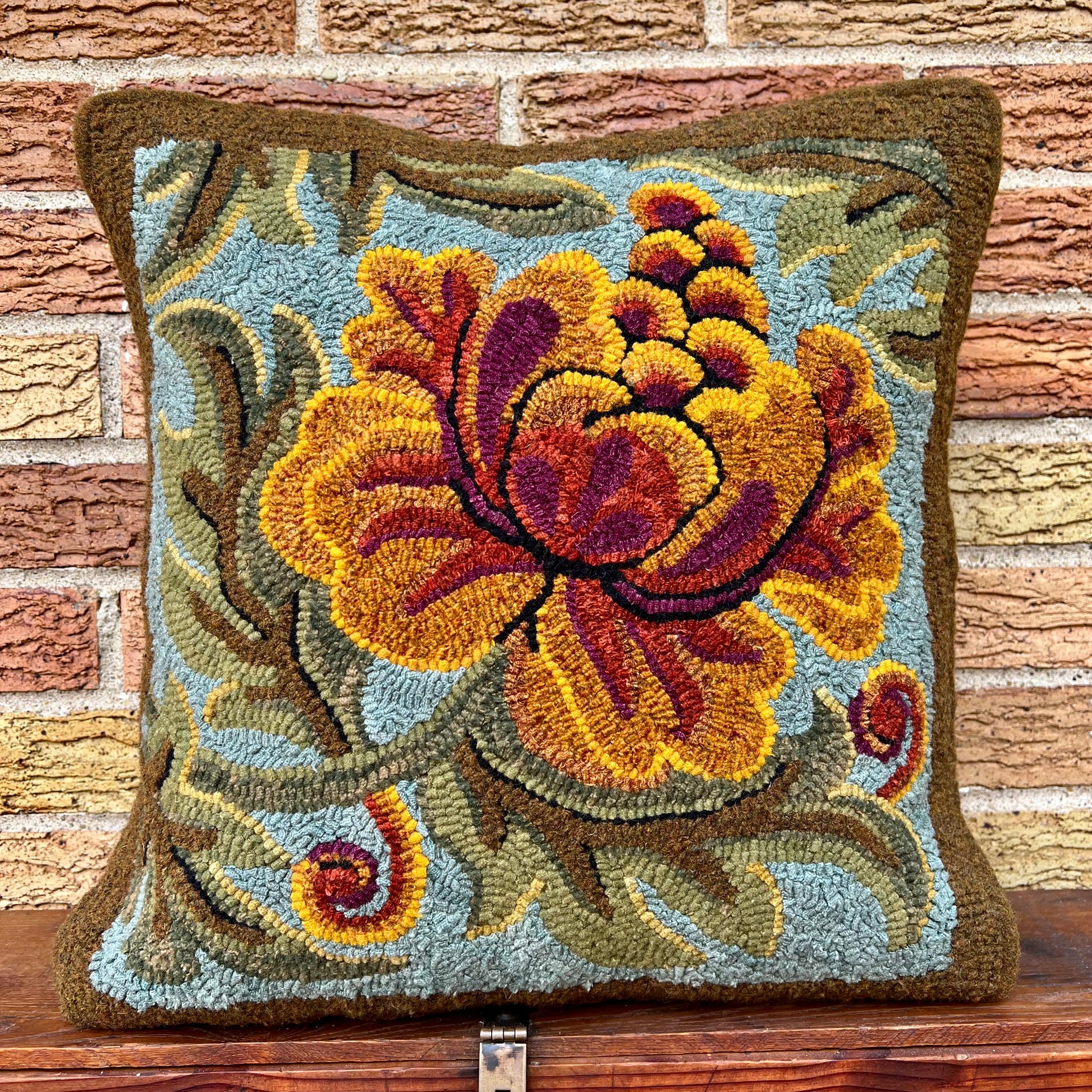 Hydrangea-PDF Rug Hooking digital download pattern – Orphaned Wool
