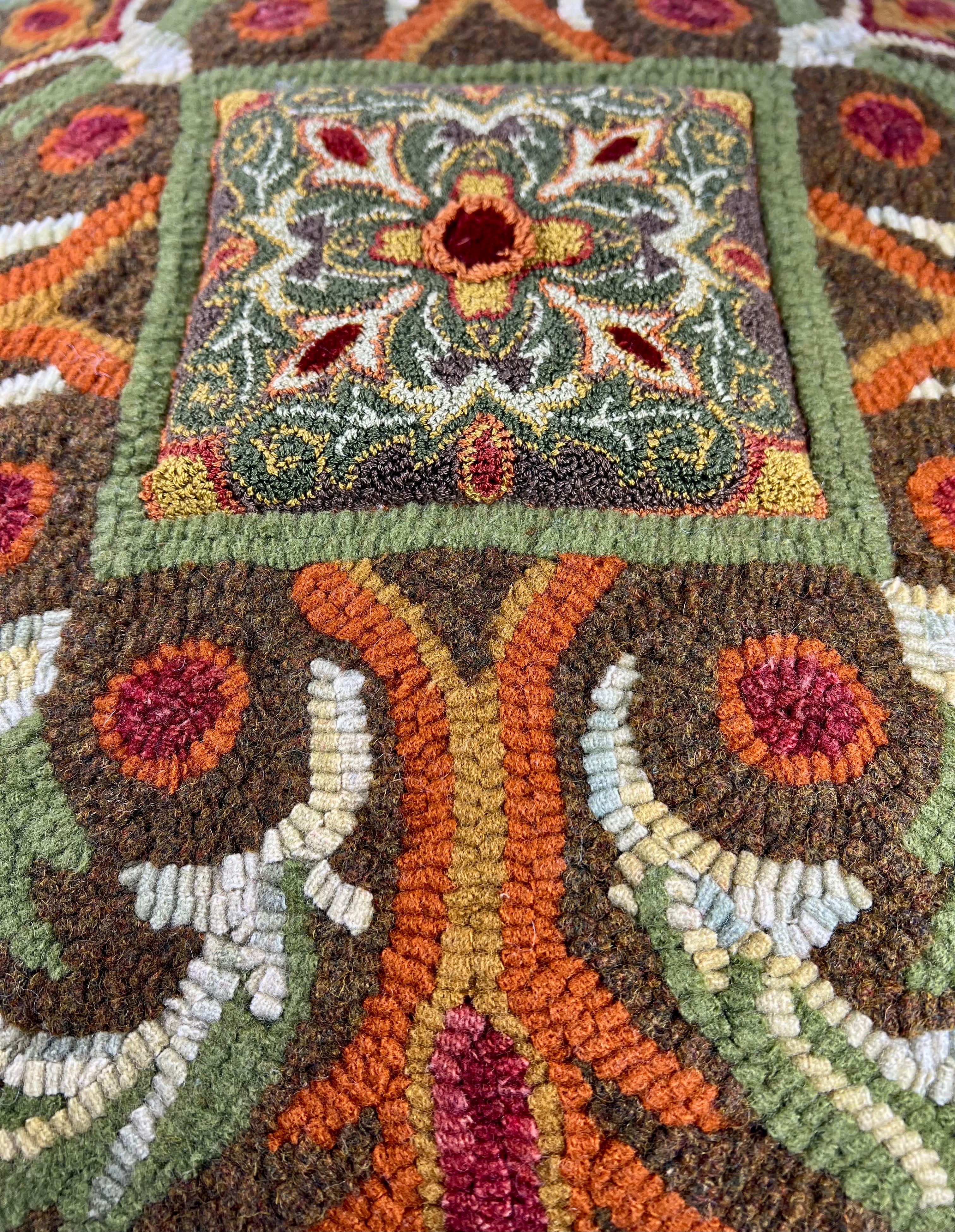 Combination Art Kit Golden Glow features a punch needle and rug hooking patterns combined to create one design. By Orphaned Wool -Copyright 2025 Kelly Kanyok 