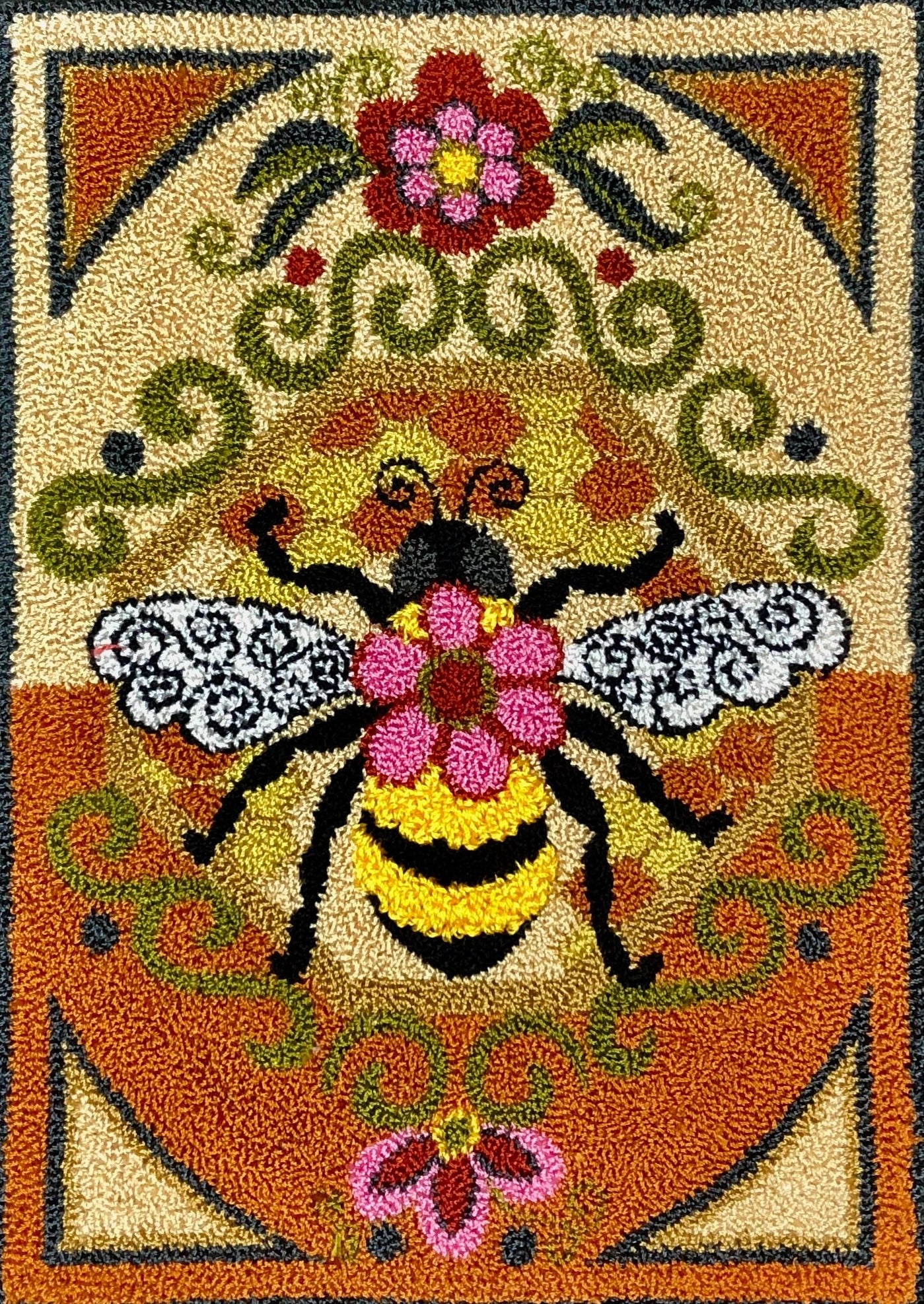 Bumblebee I- Rug Hooking PDF Digital Download Pattern, By Orphaned Wool