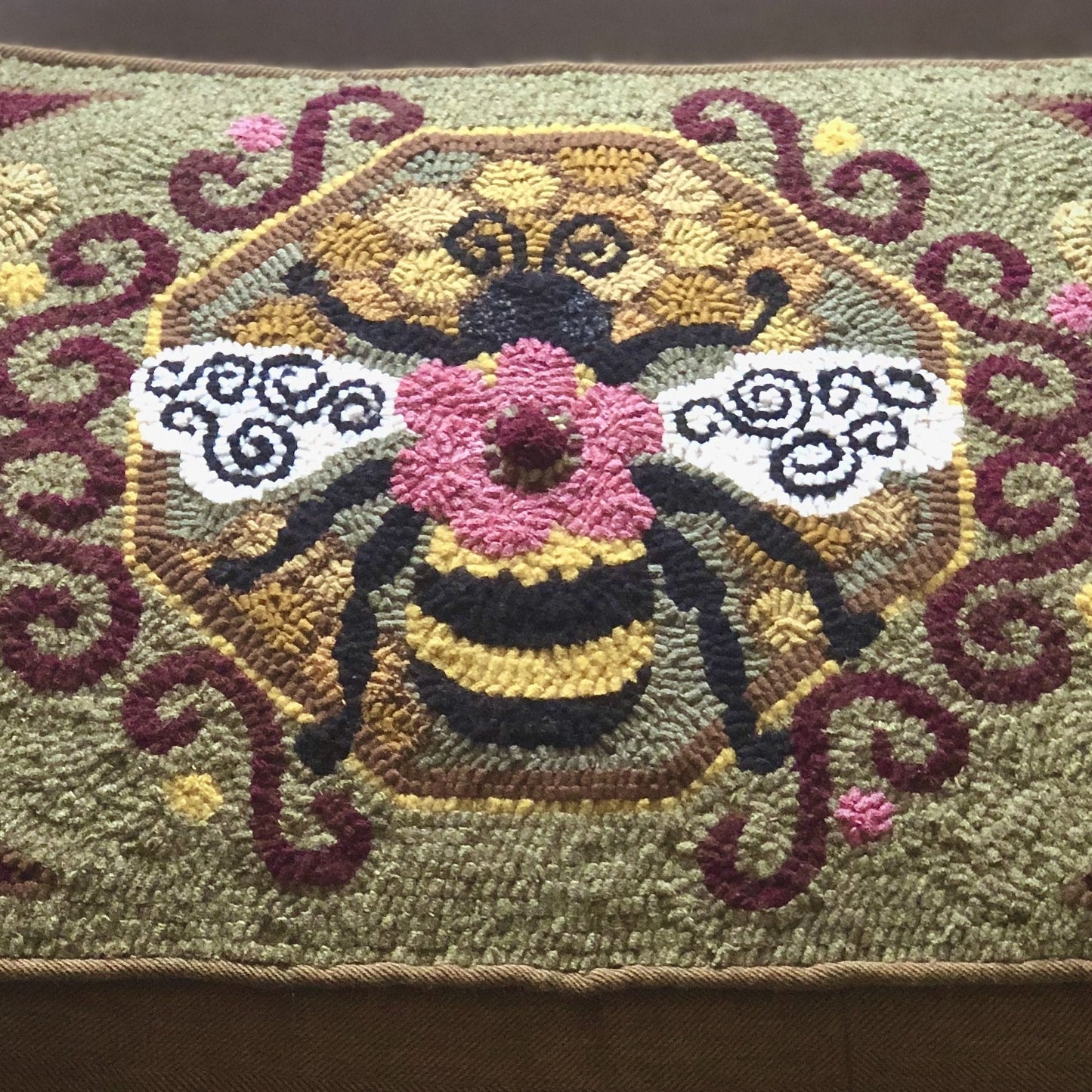 Bumblebee II- Rug Hooking Paper Pattern, by Orphaned Wool