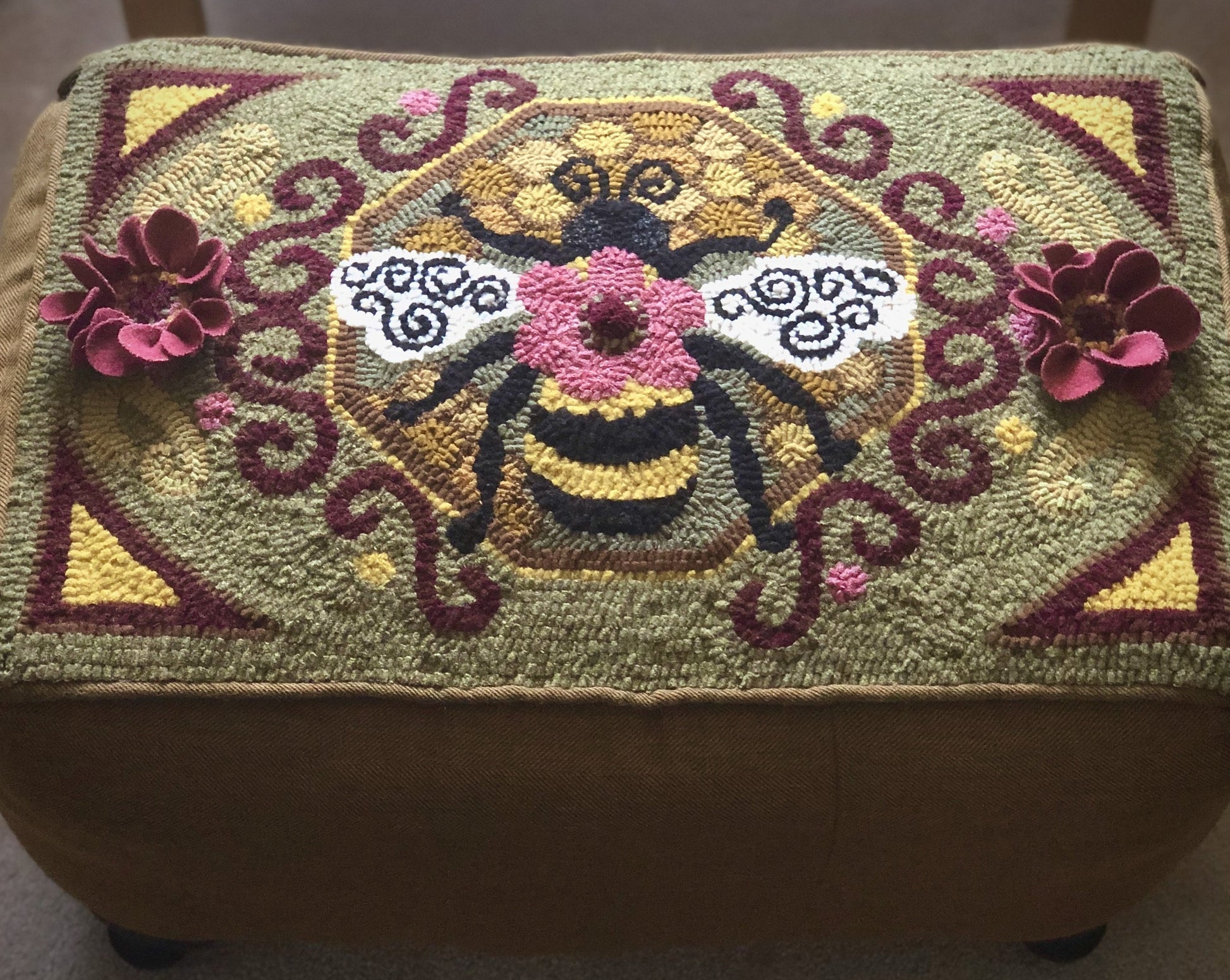 Bumblebee II- Rug Hooking Pattern on Linen, By Orphaned Wool