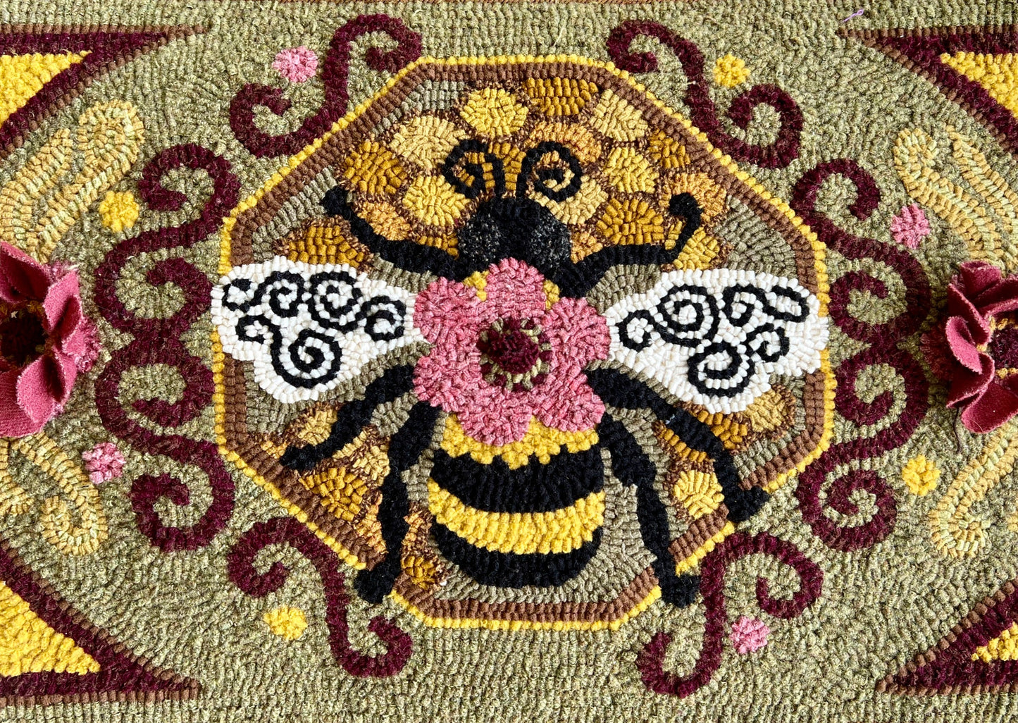 Bumblebee II- Rug Hooking PDF Digital Download Pattern, By Orphaned Wool