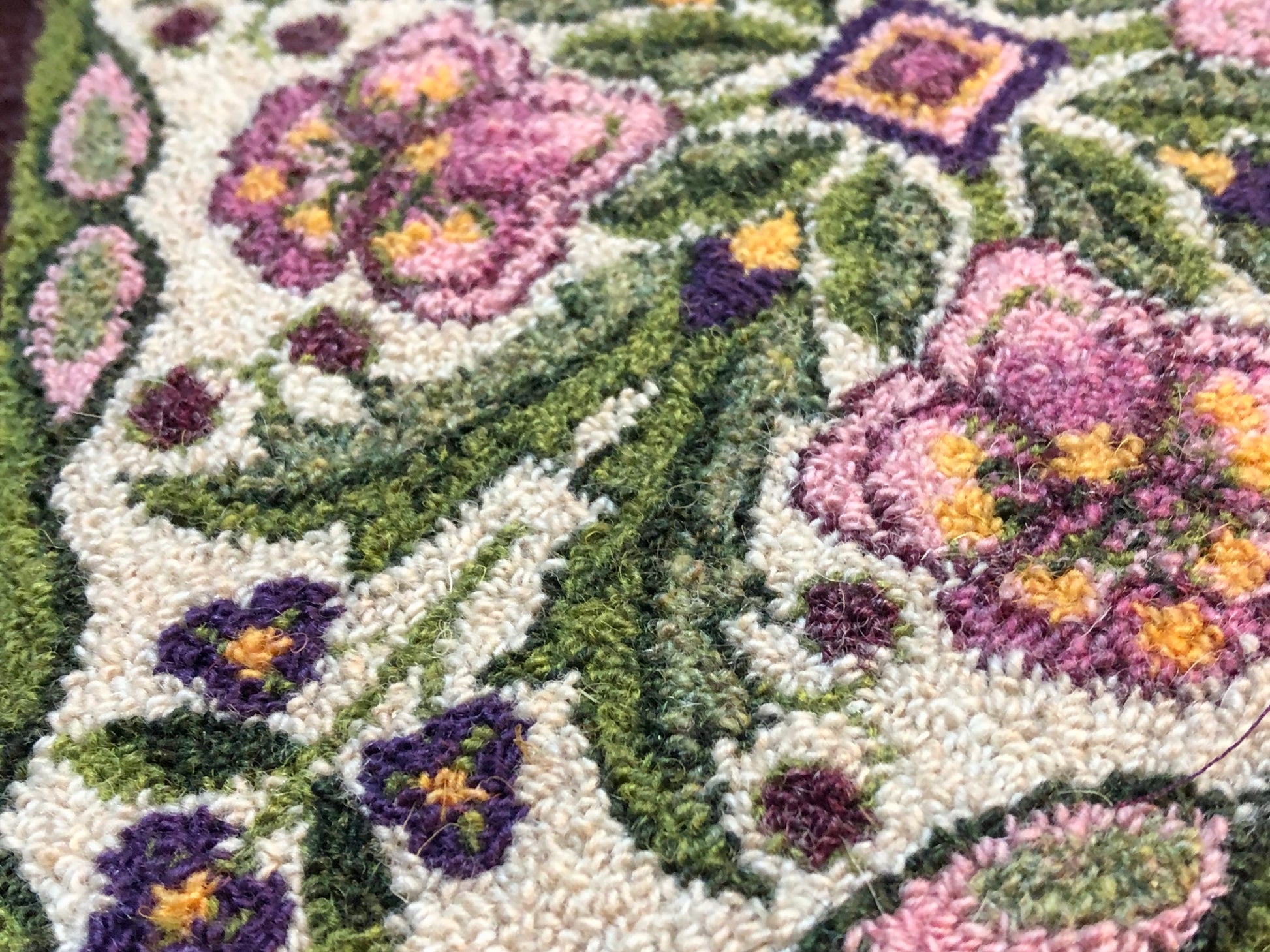 FLOWERS on the VINE RUNNER Rug Pattern for Hooking and Punch
